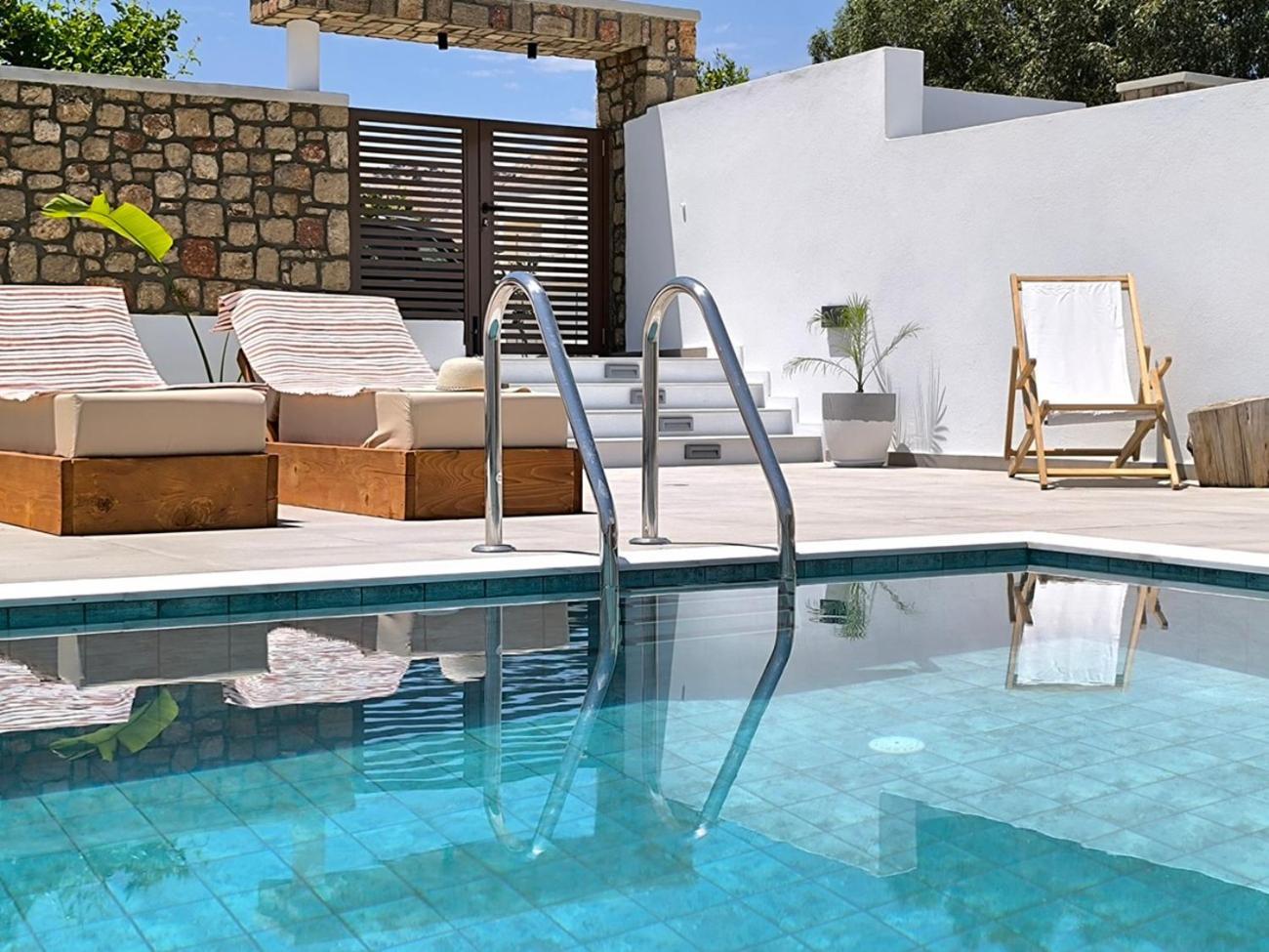 Valantina'S & Mannouel Lardos Luxury Villas Exterior photo